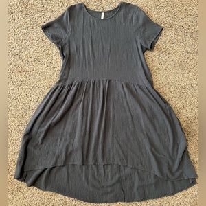 Grey linen dress with pockets